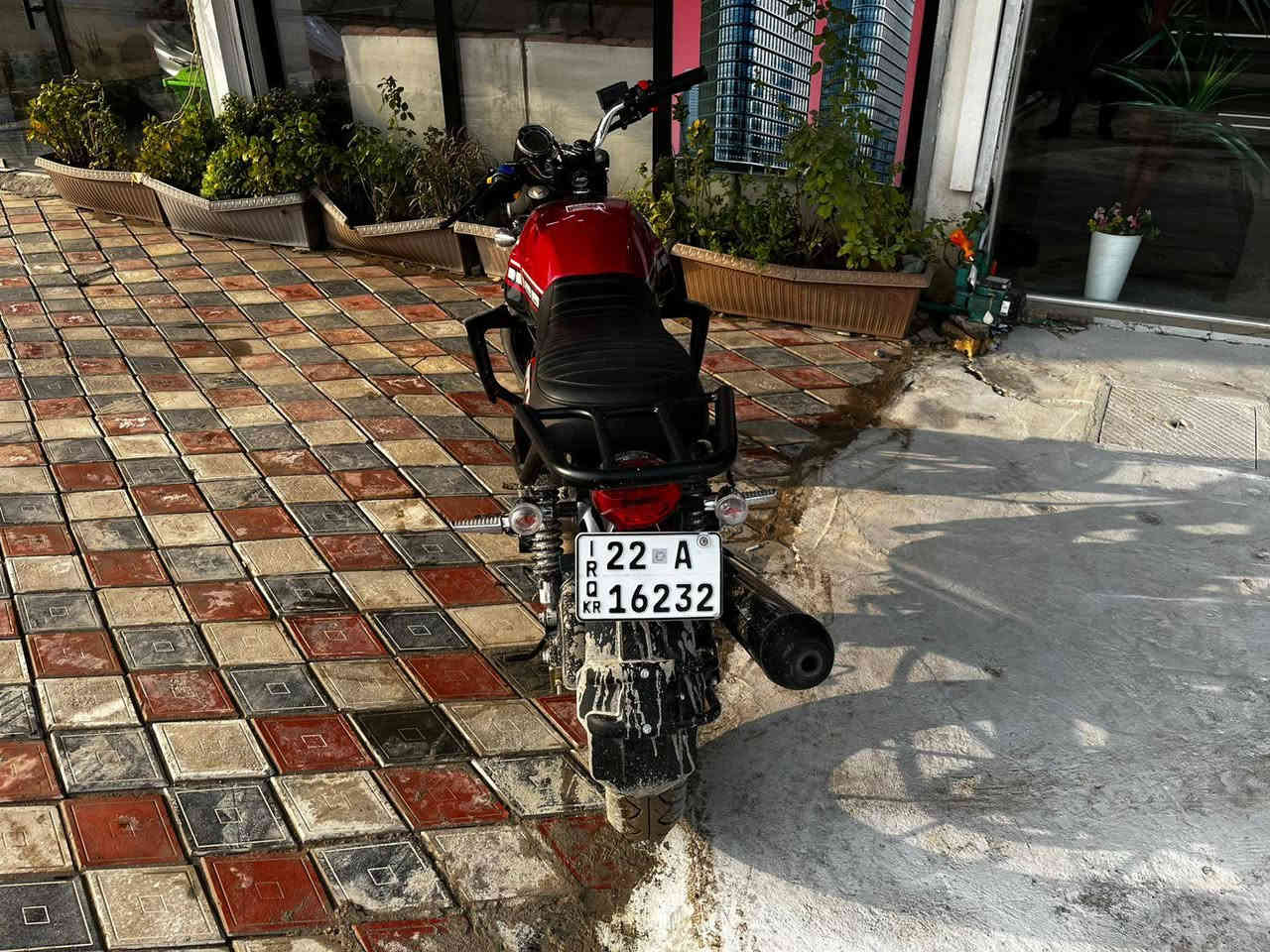 السلام عليكم اخوان لايتي مديل 25صارله شهر من طالعه مرقمه اربيل بعده عله حاله الوكاله السعر 2700قفل من الاخير ***********كربلاء
