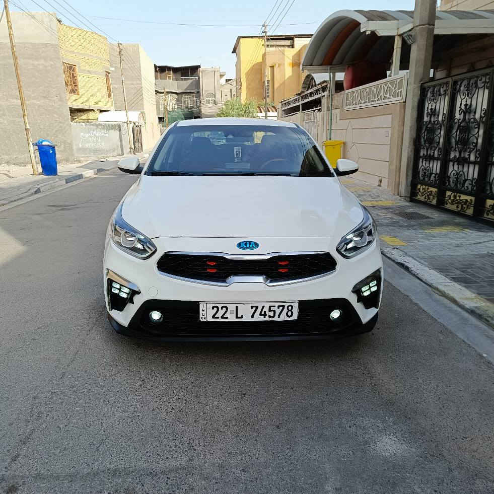 فورتي 2020 أربيل بسم شركه وكاله أو تحويل رقم جديد وسنويه مجدده حادثه واضح بصور جاملغ وبنيد فقط الباقي مكفوله حته من بارد السياره كلش جديده وجاهزه من كلشي ومواصفات EX السعر 113 وبيه مجال مكينه 2000 دوش وكير كلها بلاد الشراي يتصل لان مامتواجد على النت رقمي *********** او ***********مكاني البصره 
ياسين خريبط البصرة, العراق

