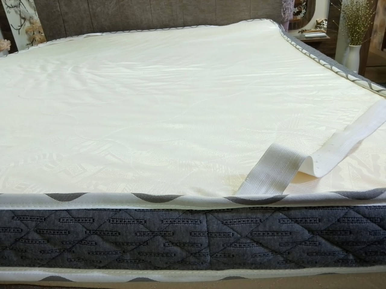 دوشك نفرين للبيع طبي جديد اصلي للاستفسار خاص


**إذا كنت صاحب هذا الإعلان وتريد حذفه لأي سبب، رجاءا أرسل رسالة إلى الدعم الفني**