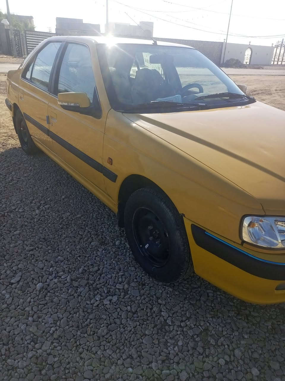 بيجو بارص موديل 15 مكفوله ماعدبيه جاملغ الكدام الايسر بس صبغ ومامفتوح مكينه وكير وحداديه كله جديده تخم تاير جديد سياره جاهزة رقم بغداد دولي وهزه جديده راعيه بديوانيه ومكان بديوانيه السعر 50 وبيه مجال للشراي تفاصيل تصال برقم ***********
