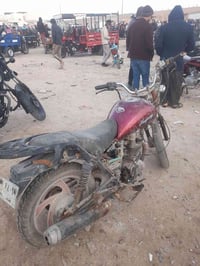 دراجة نارية • للبيع