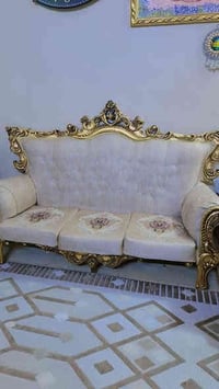 عدنا تخمين للبيع  التخم الواحد عدد مقاعده 10 العنوان الكريعات التواصل ...