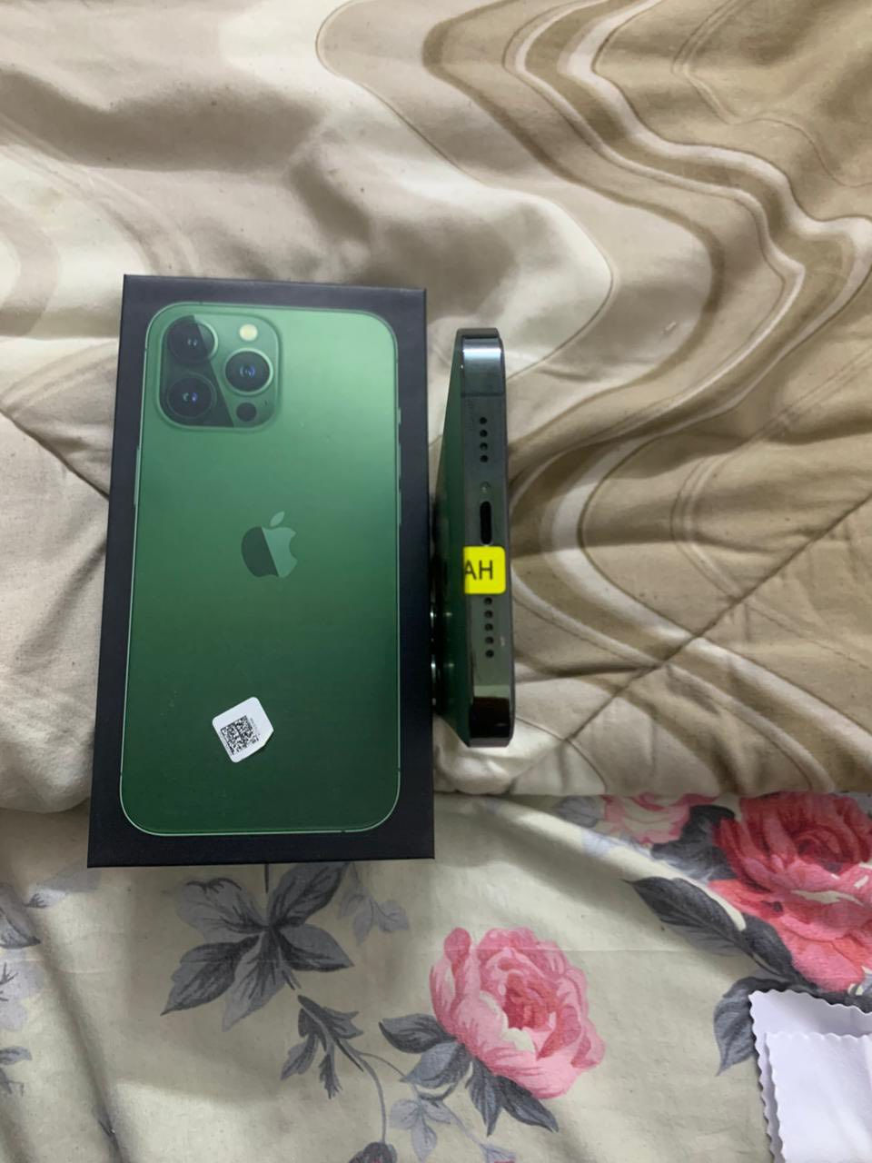 سلام عليكم ايفون 13برو ماكس امريكي فول نظافه شخط مامشخوط استخدامه قليل جهاز نظيف بطاريه 82وذاكرته ٢٥٦ مامفتوح لاشاشه ولابطاريه ولامعليه ٧٠٠ اوبيه مجال قليل الي يحب يستفسر ع هذه الرقم *********** واتساب
