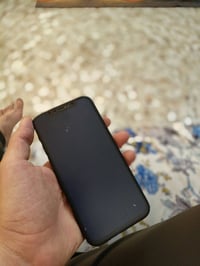 12عادي بطارية وشاشة مبدل كلشي شغال 07746718384