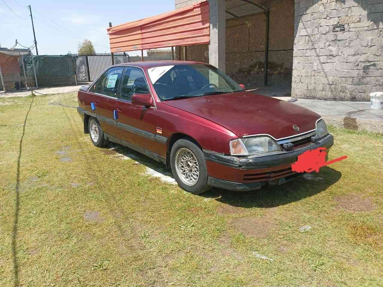 السلام عليكم 
اوبل اوميكا مال جناي سياره حلوه
محرك مال فورزه 2000 جديده 
كل شي بيها شغال بس جبنه الباور  
سنويه جديده شرط التحويل رقم 
انبار  السعر 25 ورقه وبيها مجال
مكلف بنشر رقم صاحب السياره
***********
