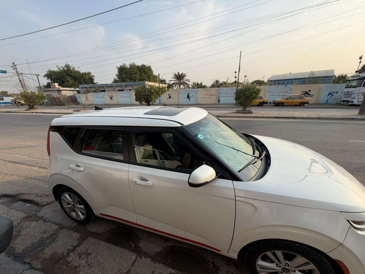 سلام عليكم كيه صول مديل 20 فول الفول جيتي لاين حادثها جانبي باب وجاملغ مكاني بغداد حي يور (***********)
