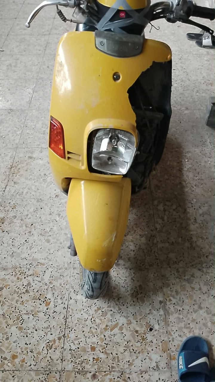 بوليس للبيع نقص كهربائيات  باقي التفاصيل خاص سعر مناسب ***********
