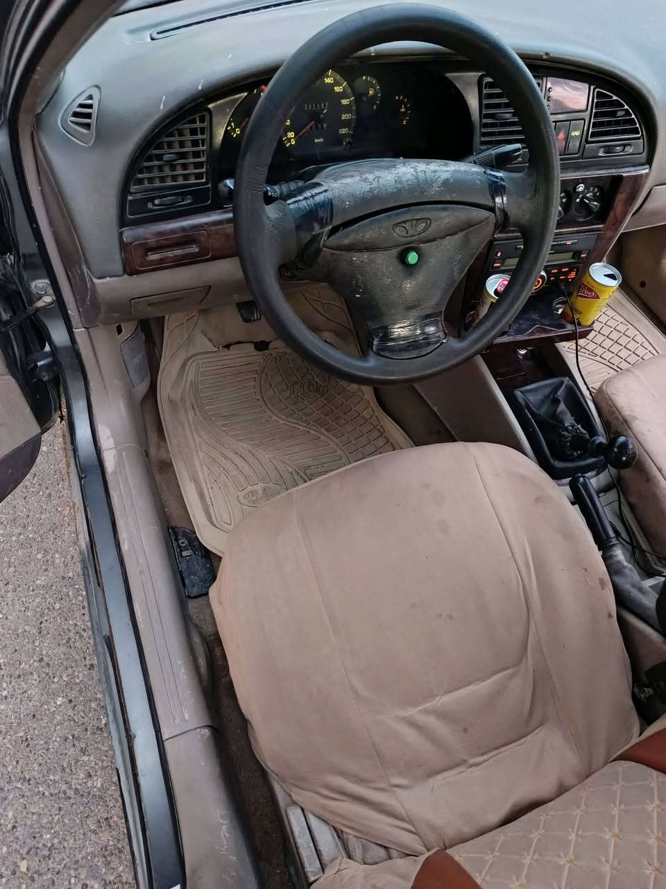 من.رخصت صاحب الكروب... السلام عليكم دايو نوبرا موديل 1999رقم انبار الجديد سنويه لي 2031بسمي تحويل شوكت ميعجبك السيارة جاهزة من كلشي مكينه 1600مسكر؟ كير عادي مكينه كير نضاف لايت زنون مسجل و4سماعات جدد.. تبريد شرط. ثلج.🥶 للبيع او مراوس حسب القناعه السعر 28وبيهة مجال للشراي اتصل او خاص بيك خير ودلل... *********** مكان السيارة هيت
