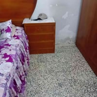 غرفه نوم • نضيفه • للبيع