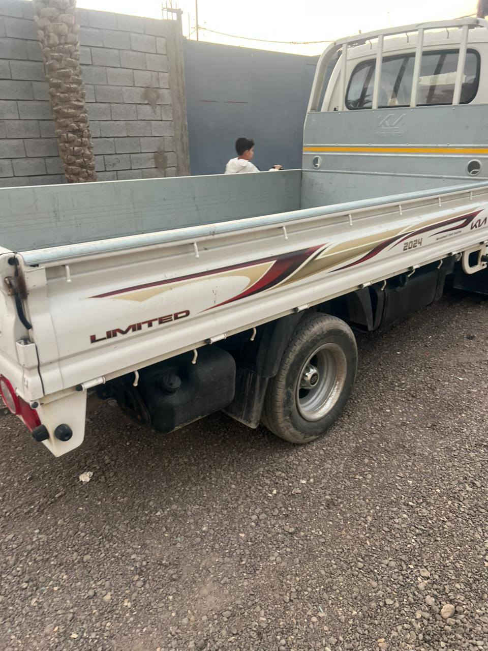 سلام عليكم مكلف بنشر رجائن كيه فحل  رقم كربلاء مديل 24 كفالى ماشيه 77 الف تاير محول 14 كبل الشغل سعر 185 وبيهة مجال قليل بكاني بصره رقم الهاتف ***********/***********
