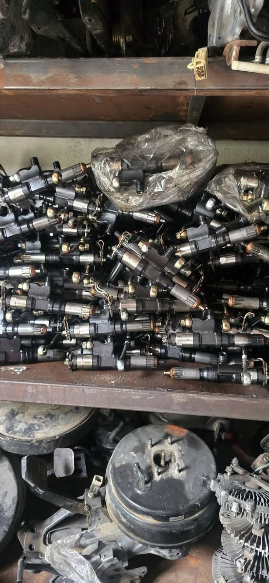 انجكتر طاحونه حفاره هيتاشي زت ثري وارد ياباني ضمان بلادي 
***********
