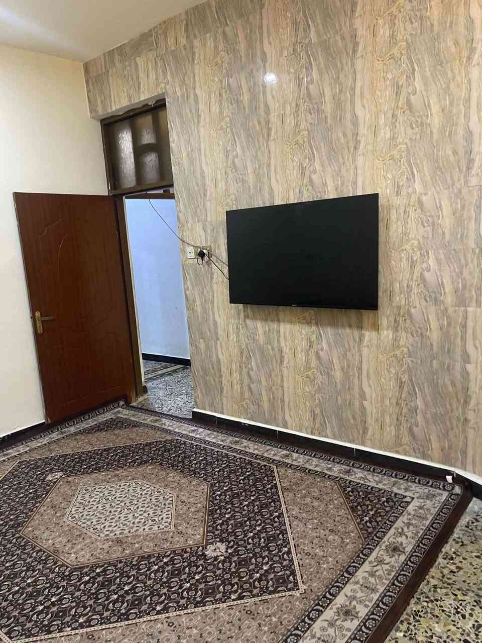 دار للبيع طابقين 50 متر بل وكاله
 واقع 60 متر طابو زراعي سند 25
قرب سيد هاشم سعر 57 للتواصل
***********
