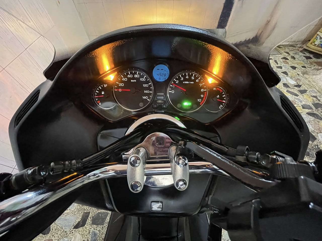 السلام عليكم8/0 كفالة عامة دراجة رمبة يابانية صور مزاد ماشية 49km دراجة نضافة 100/100اوراقهة كاملة الاستفسار *********** ✅👍📞
