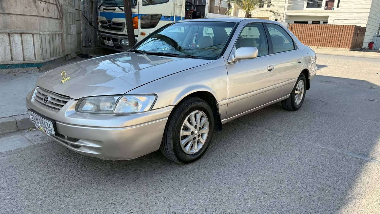 تويوتا كامري موديل 2000 يسرى بلاد كير اوتوماتيك تبريد ثلج اترايها حلو بدون نقص بدون حادث مصبوغه جماليه كلشي بيها شغال وجاهز سنويه بسمنا رقم جديد سعر 67 مكان بغداد شارع فلسطين للاتصال ***********
