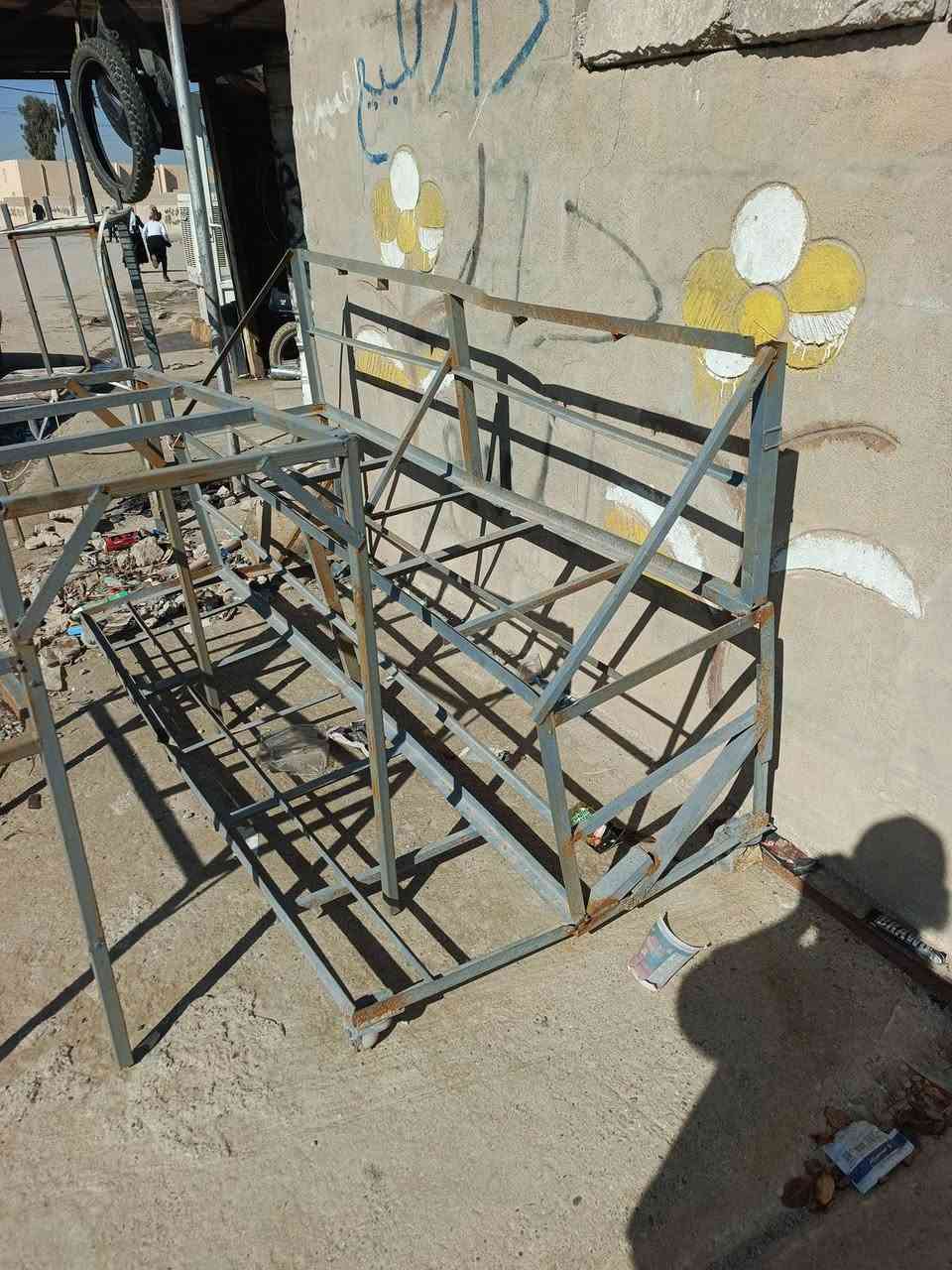 ميز مخظر حديد كدام العين وثاني جوكر يرهم الكلشي ابسعر مناسب جداً ***********
