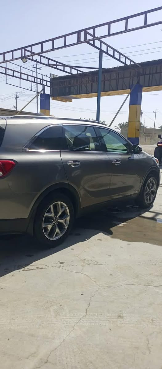 سلام عليّكم سورنتو مديل2016 ضربتها بنيد جاملغ امريكيً سنويه 30 مكان سماوه رقم مثنئ  رقم الاستفسار
***********
