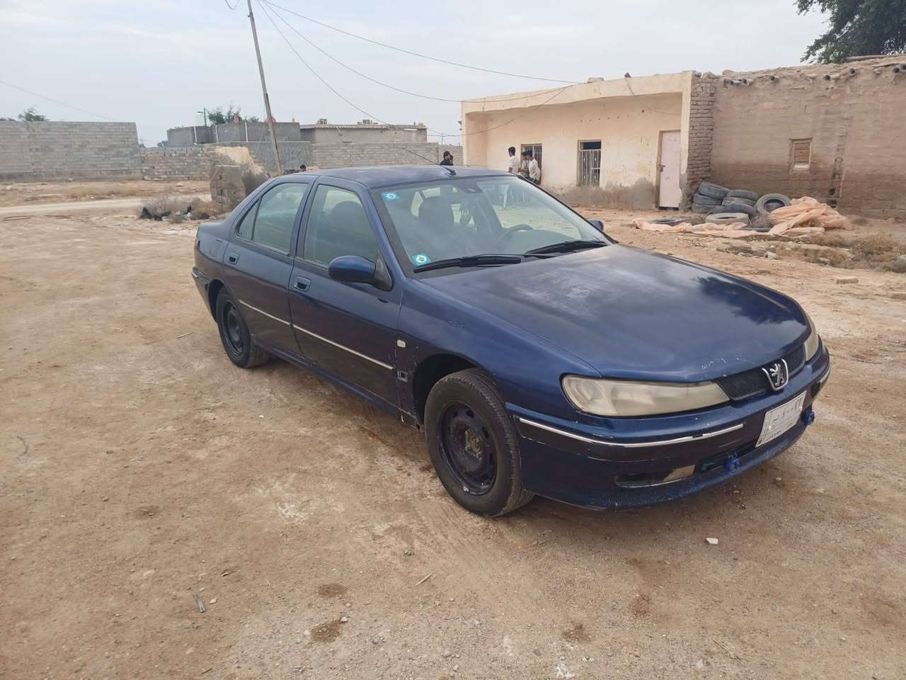 سلام عليكم بيجو فرنسي 406 مديل 2001 مكينه 2000
 للبيع رقم بغداد سياره بسمي  كير مكينه بلادي مكفولات كهربائيات شغاله تبريد ثلج تخم تاير جديد حداديه جديده العنوان كوت السعر 42 وبيه مجال الاستفسار اتصل على الرقم ،***********
