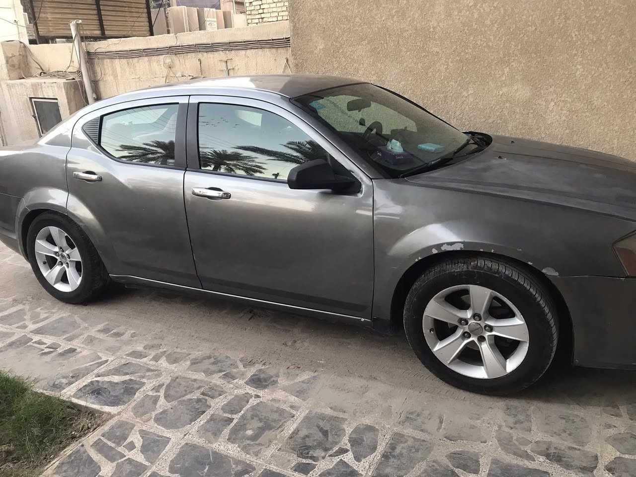 السلام عليكم
دوج افنجر 2012 
المحرك والكير مكفولات 
ما بيها نقص فقط التبريد
السعر 70 ورقة 
للتواصل ***********
