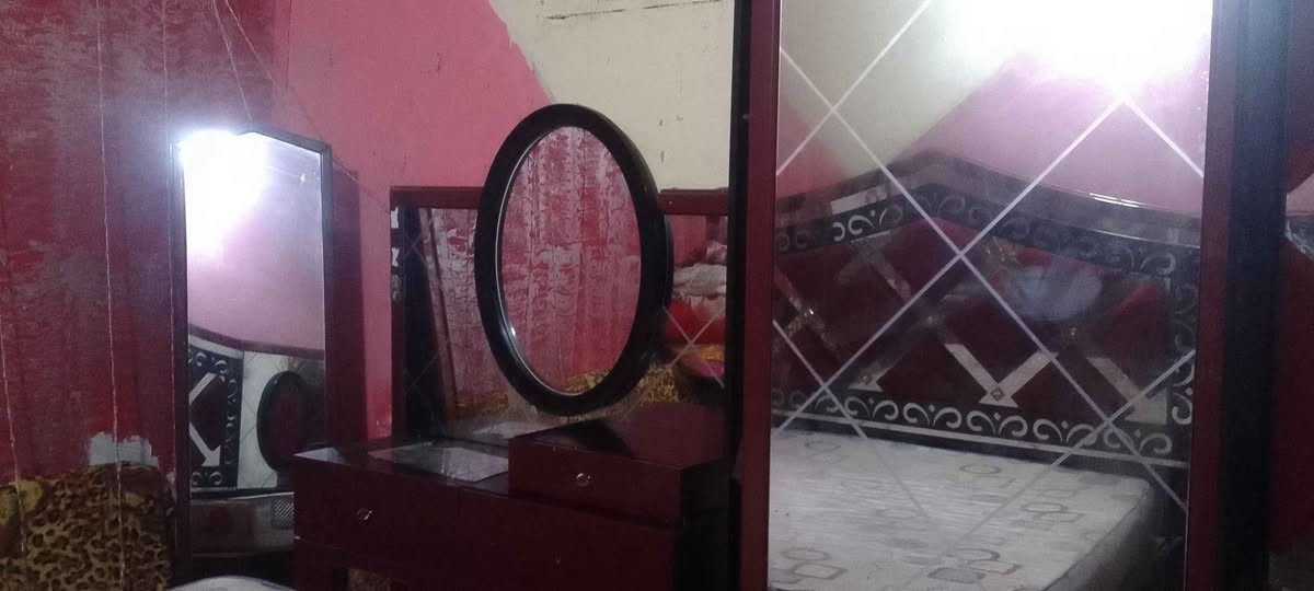 غرفه لبيع بسعر مناسب *********** البصرة, العراق
