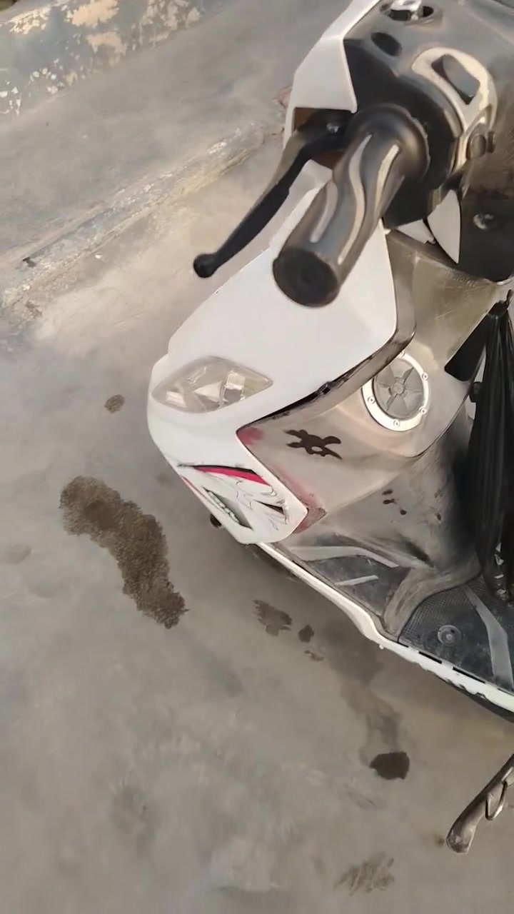 المكان بغداد الحرية السعر ب 650 المكينة ما مفتوحة ***********
