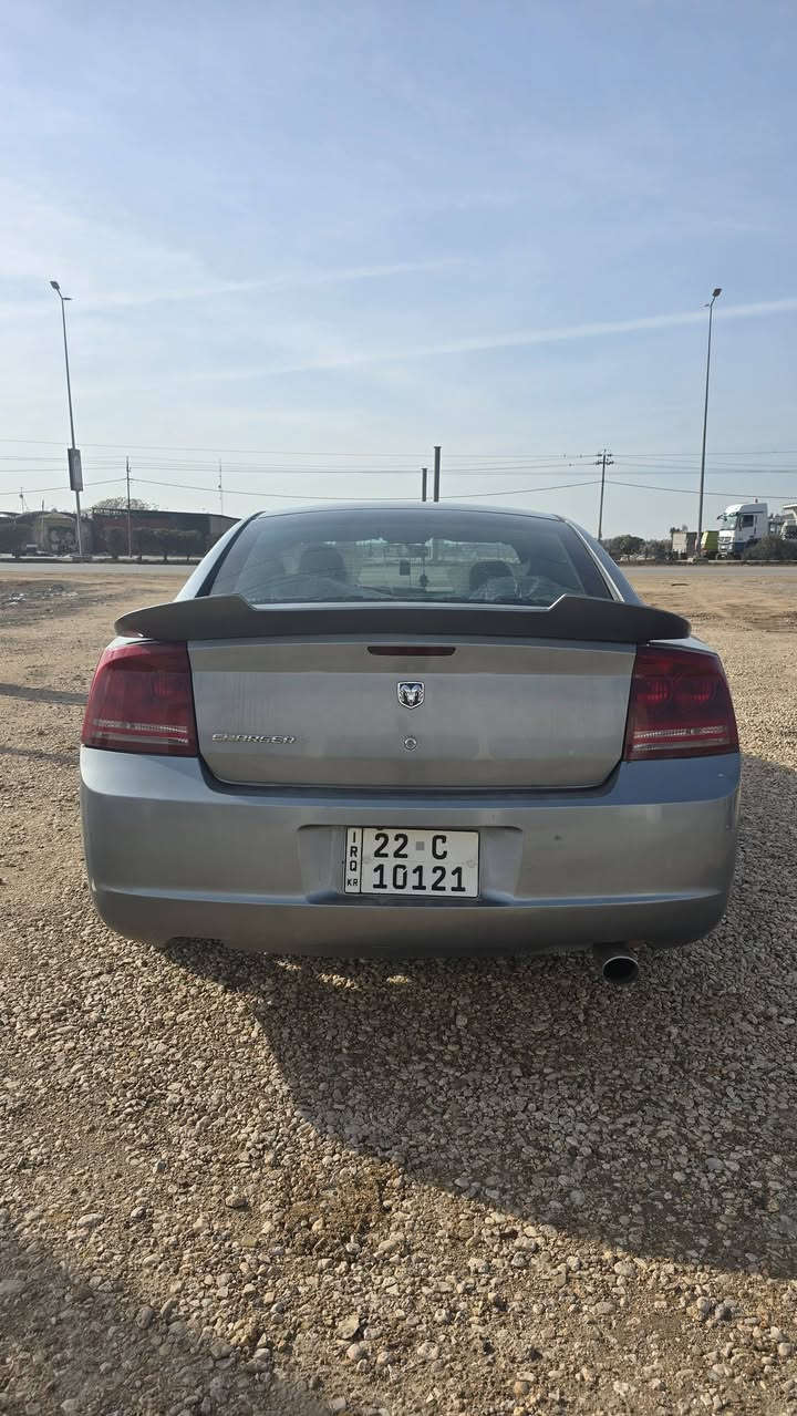 السلام عليكم جارجر مديل7 السعر 90وبيها مجال 

رقم شمالي باسمي تحويل وكاله 
بيه  قطعتين وبارد بالحجل الخلفي  
كير مكينه جدد تبريد تدفئه 
تخم تايرات جدد كهربائيات كلها شغاله 
كشره وغرفته  تخبل  شاشه كامرا خلفيه سستم سماعات دوشمه سنويه 30هزه جديد

العنوان حله الكفل ***********
