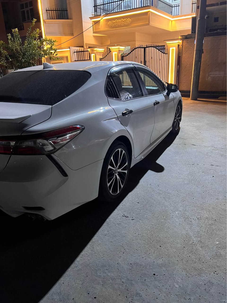 كامري 2019SEكلين ضرار جملغ خلفي بغ سعر ١٨٢هاتف *********** أربيل, العراق
