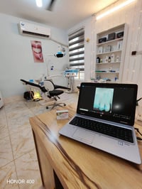 عياده للبيع مكتمل من كل الاجهزة كراسي اسنان عدد 2 اوتكليف بي 18 لتر ال...