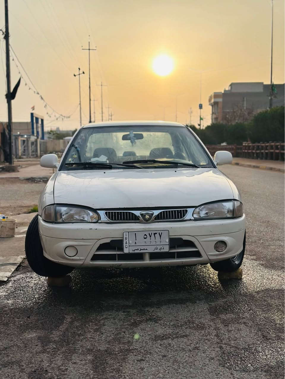 سلام عليكم 
ابروتون ٢٠٠٤ 
سنويه لل٢٧ الماني 
مكينه كير خير من الله 
مكفوله من الضربه القويه السياره مصبوغه 
تخم تاير جديد كابريتر جديد 
لايت زنون 
عنواني ناصريه رفاعي 
امراوس عادي 
السعر 40 وبيها مجال 
*********** الرفاعي, ذي قار
