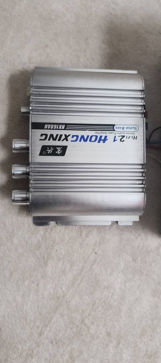 مسجل ياباني تشد عليه اكثر من ١٠ سماعات قيم واخذ اصلي


**إذا كنت صاحب هذا الإعلان وتريد حذفه لأي سبب، رجاءا أرسل رسالة إلى الدعم الفني**