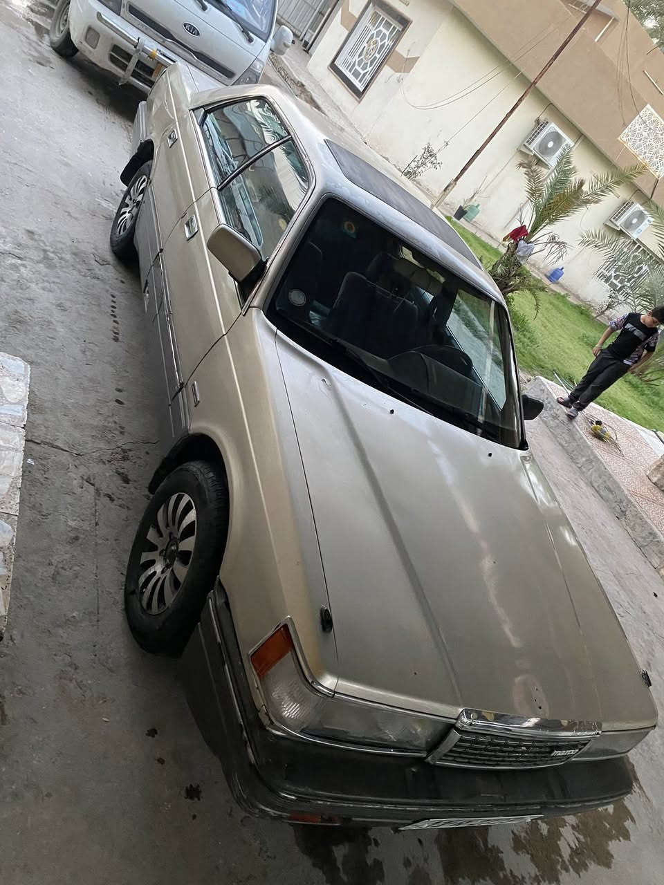 السلام عليكم مازده موديل 87 بسمي رقم مميز سياره خير من الله مابيها لا خياس ولا ضربه فقط صابغين فوك صبغها كير محرك تبريد تدفئه كلها جديد جدا سعرها 40 وبيها مجال شي بصيط مكانها بغداد ***********
