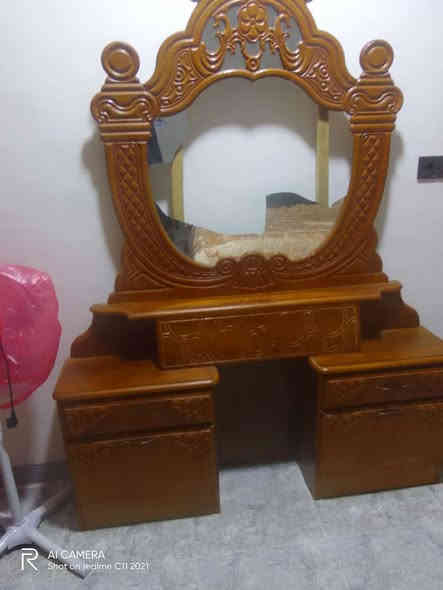 السلام عليكم غرفه نضيفه ومرتبه سعر 550 العنوان ناحيه القياره ***********
