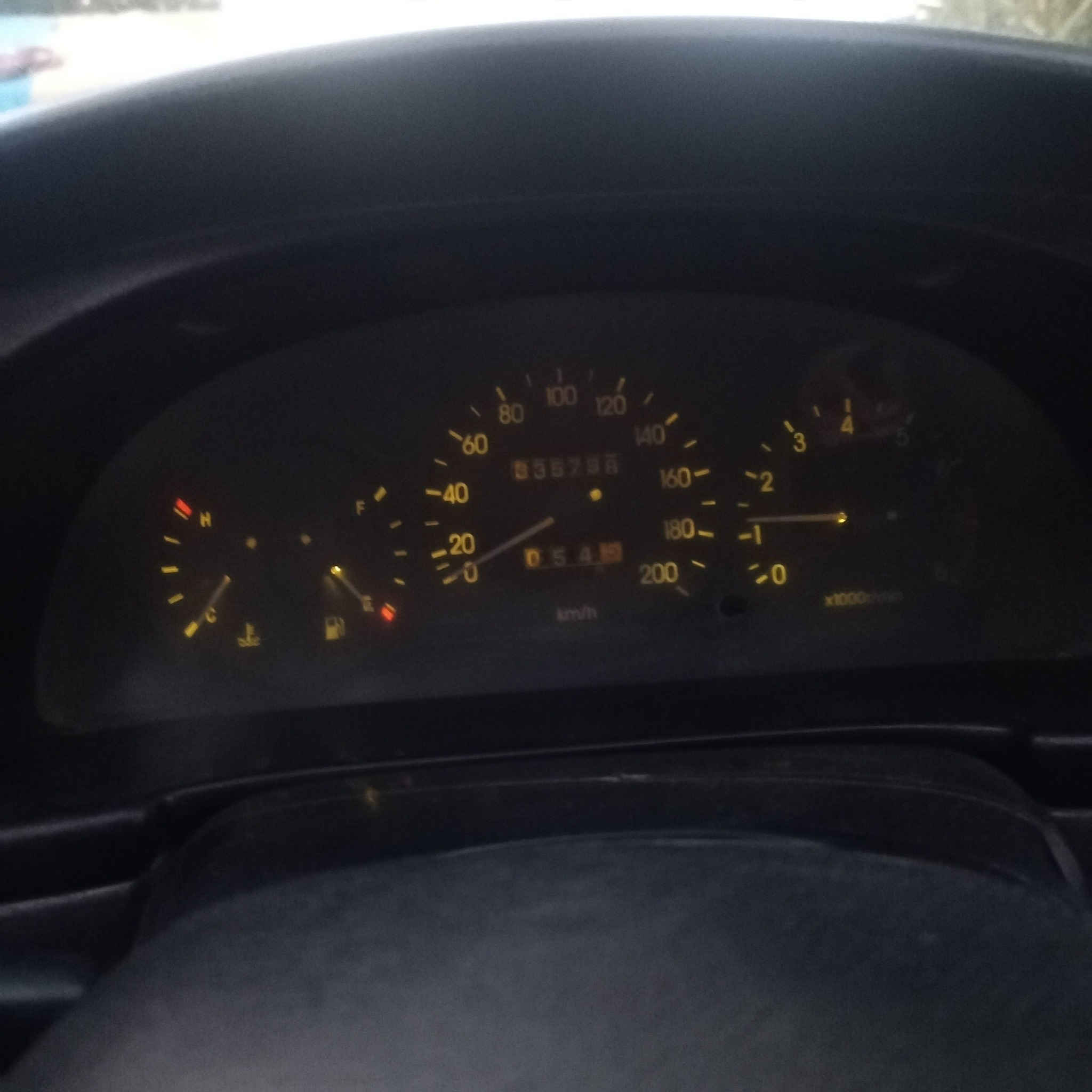 السلام عليكم سياره نوع ديو اننوس محرك 16 موديل؛ 97  سياره زينه شايله نفسها السعر 17 وبيها مجال شي بسيط مكان السياره عامريه الفلوجه
تتواصل عل رقم  ***********
