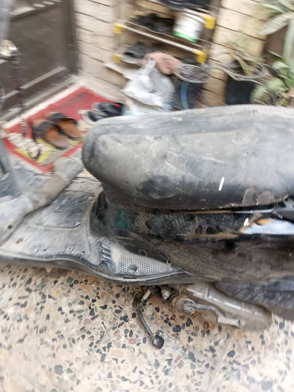 للبيع متروكة عطلها بلكهربائيات ماعرف شنو بالضبط اريدها ب 150
***********
