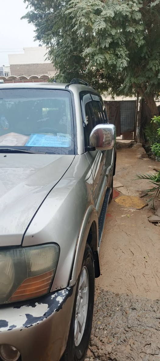 باجيرو ٢٠٠٣مالت مزاد للبيع او مراوس حسب السعر 59 السياره البدي مكفول تخم تاير محرك والكير مكفول السيارة جاهزه  الشراي يتصل ***********
