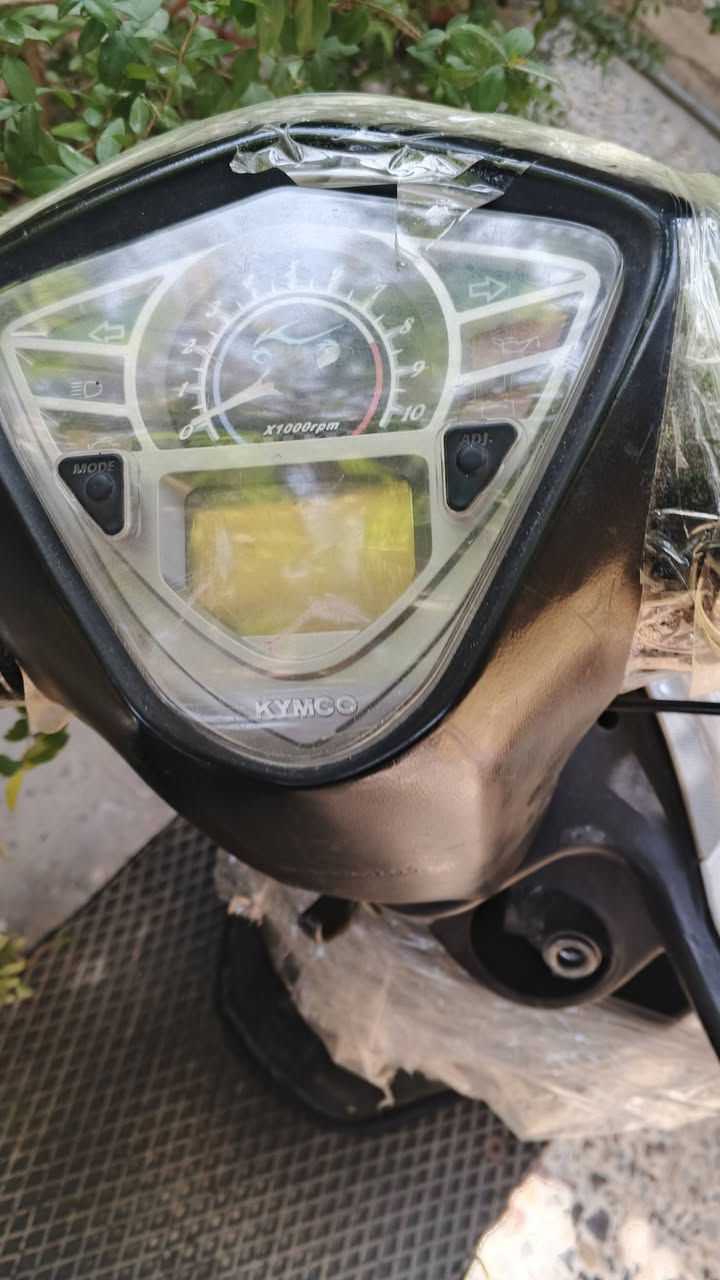 سلام عليكم  جمعه مباركه..  دراجه ثعلب 🦊 دراجه حلوه  مال  مشي  صرنصه رياض  كليش حلوه  ..  تراجه  تعبان  عليه  كلي  بيه  ضمان حقيقي  وراق  منفيس  حاويه  ..  يعني  كبل تروح  ترقم  ..  دراجه  ضمان  محركه  .  نضافه 90/85
بس دراجه  حلوه  ..  الي يريد شتريد  هاذه رقم الهاتف ***********/
سعره 550وبيه  مجال  شباب  بل خدمه
