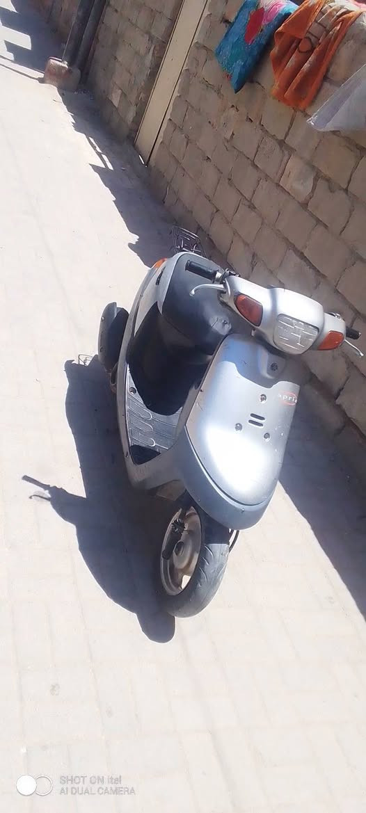 السعر 180 بيه مجال بيع مستعجل 
دراجه بطه للبيع مكينه ناعمه شلعه فول كفرات جدد كهربائيات كله شغاله المكان كربلاء أتصل ***********

