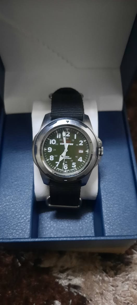 اي ساعه تعجبك علق ويجيك سعرها عام مو خاص التتميم خاص وتدللون زبائني الكرام


**إذا كنت صاحب هذا الإعلان وتريد حذفه لأي سبب، رجاءا أرسل رسالة إلى الدعم الفني**