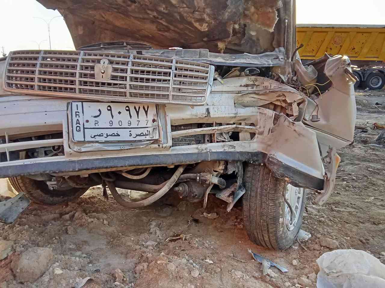 السلام عليكم سياره بطره رقم بصره
مكفوله قبل المكان سماوه للستفار***********
