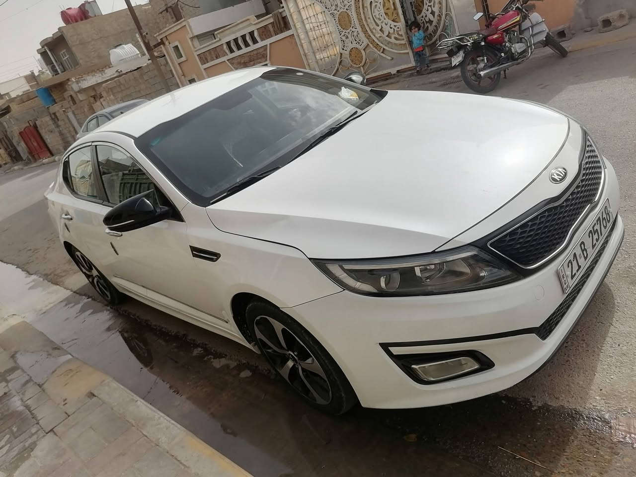 السلام عليكم
كيا اوبتما 2015 خليجي

رقم سليمانية

محرك 2400 دوش مفتوح

دبل كزوز

تبريد قطعتين

بصمة

مري شفط وكهرباء

تشغيل عن بعد

تحكم استيرن

شفتات استيرن

نظام ايكو

كير بلادي 

صدر جيد

تدفئة
بيها قطعتين صبغ فقط بدون ضربه جاملغات خلفي
السعر 130 بيها مجال

المكان الرمادي

الرقم ***********
