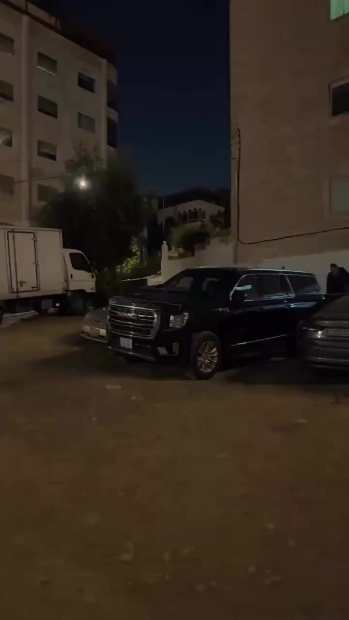 تعلن شركة ابو العز وأضواء بغداد
عن رحلاتها اليومية (نقل_البريد السريع__المسافرين_على مدار 24 ساعه)

بغداد الى عمان 

بغداد الى اربيل

رمادي الى عمان

رمادي الى اربيل 

بغداد الى سوريا

رمادي الى سوريا

  وبالعكس 📍

(وإلى كافة محافظات العراق ) 

           مواقعنا📍 

1_ بغداد. اليرموك المأمون

2_رمادي. شارع 17 قرب مطعم حجي زياد

3_ عمان الجاردنز _عمارة الفارس (81) فوق مطعم بادية الفلوجه. 

ارقام الهاتف لدى الفروع 📞. 

 الهاتف 📞 ***********

(بغداد_ بادارة _ علي العزاوي )

الهاتف📞***********

(رمادي_بادارة_قيس ابو العز)

الهاتف📞0795261454

(عمان_نزار ابو العز)

  تمتع بجلوس ودع القيادة لنا🥇
