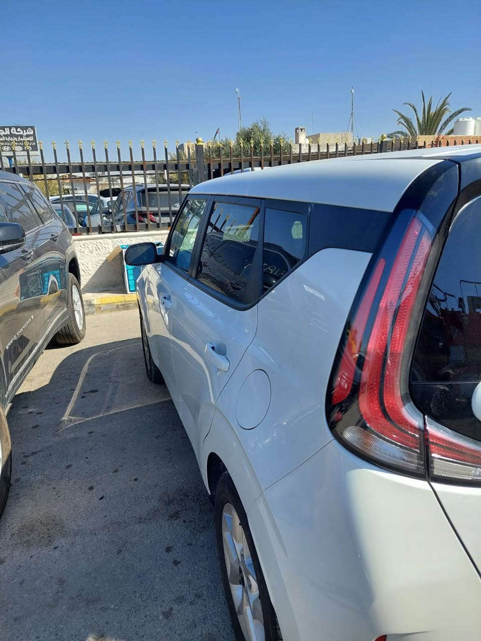 السلام عليكم للبيع كيا صول موديل 2024 وارد أمريكي لون ابيض محرك 2000 دوش ماشيه 24 ألف حادثها كما موضح بل صور فقط مقدمه لبنيد لسياره كامله غراضها يرادلها فقط بدنه ودعاميه باقي لغراض كامله السياره فول عده الفتحه مكان السياره الاردن المنطقه الحره ترهم حره وشهداء *********** بغداد, العراق
