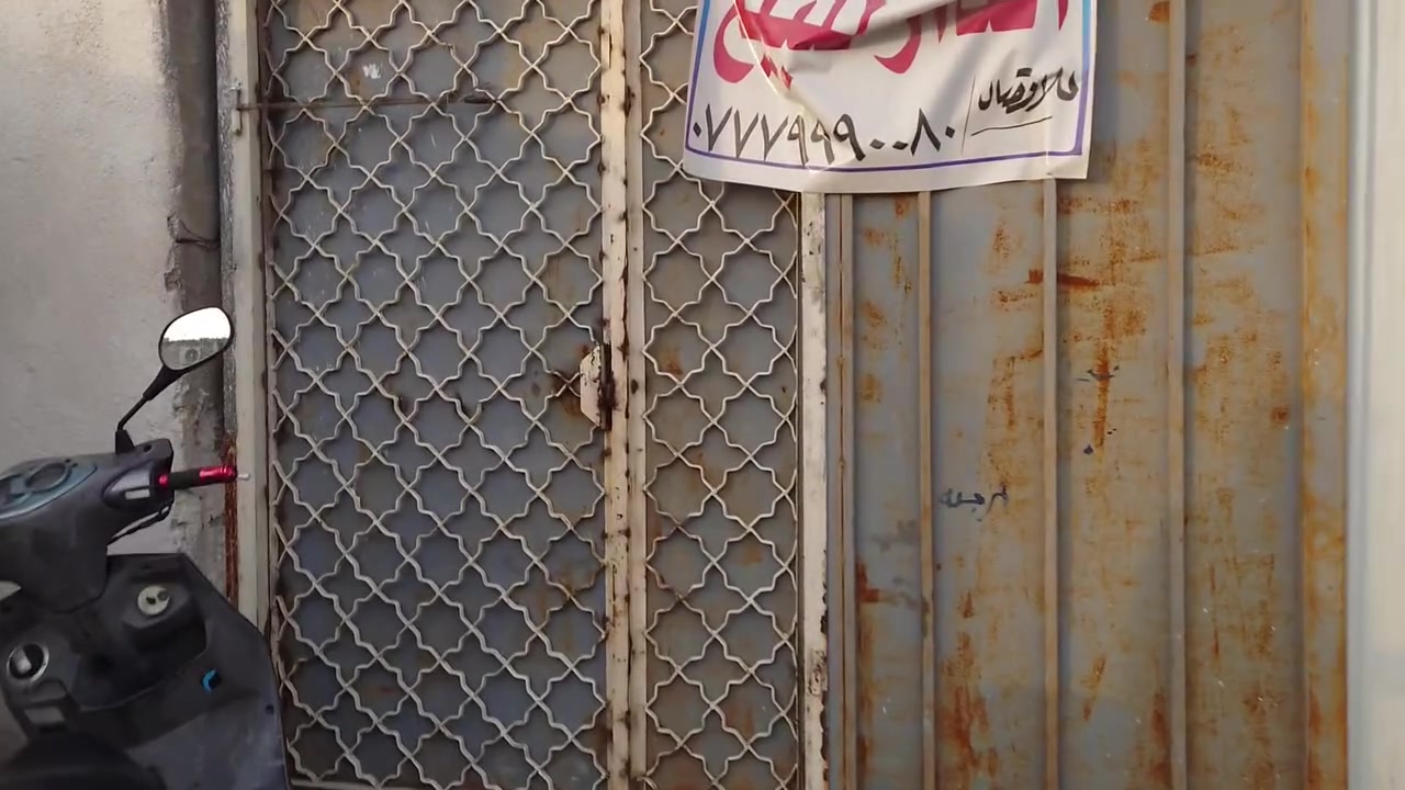 السلام عليكم بيت قاط واحد 110 متر في  مجمع فدك كامل من ناحية الكهرباء  الوطني والسحب والمجاري والأبي وهذا رقمي ***********
