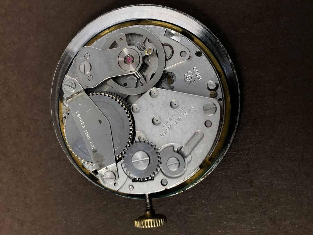 ساعة اندورا سويسري 
أنتاج ستينات
قيم وأخذ البصرة, العراق


**إذا كنت صاحب هذا الإعلان وتريد حذفه لأي سبب، رجاءا أرسل رسالة إلى الدعم الفني**