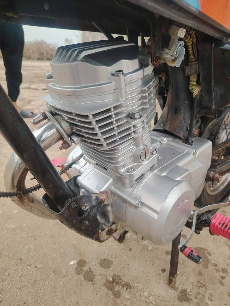 السلام علیکم دراجه للبيع كلك كلك محرك وشاصي كفاله مكفوله عشاير مكاني كحلاء مستعجل على البيع السعر مناسب اتصال على رقم *********** مكلف بل نشر
