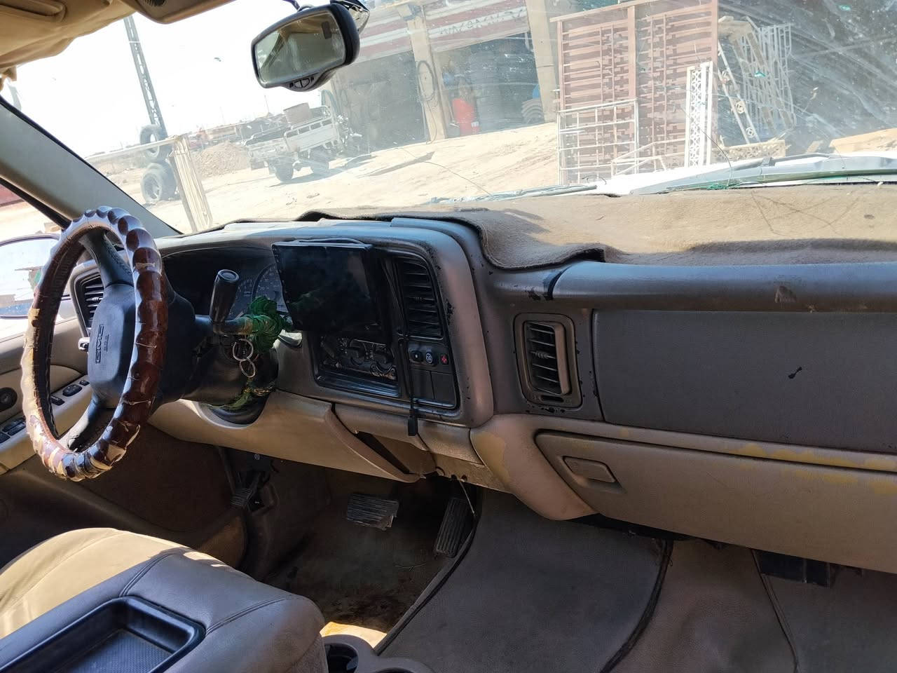 اللبيع اوو امراوس مديل  2003 اترايك 200
 تفاصيل خاص شرط امداور 
***********
