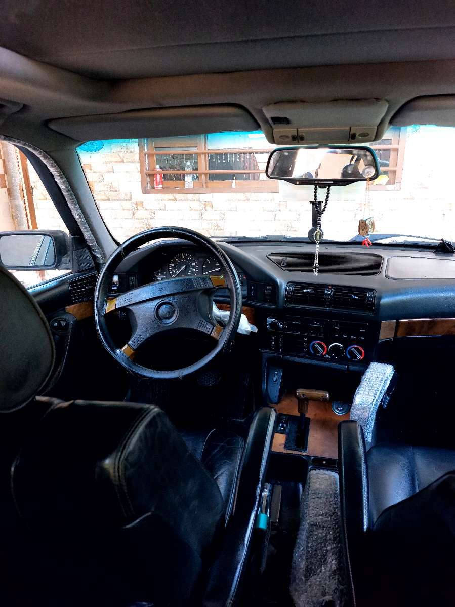 سلام عليكم بي ام   موديل 1992 بلادي 525iA  گير  تؤماتيك محرك و گير بشرط  سيارة صبغ عام بس للجمالي رقم سليمانية جديد 💯 دووةلي الماني تحويل  مباشر 💯   بدون  مصرف  4جامات كهربائي  فتحة سلايت طكتين أشتغل فورميكة دبال ارباك   بطيق بنزين سيارة دعامي لل دعامي بشرط بدون مصرف سيارة مكفولة كفالة عامة بدون اي نواقص  صدر أمامي و خلفي جديد دععامي لل دعامي بشرط🇩🇪 غرفة نضافة 100/100  بچم عريض  ABS پردة بابات نضيف  غرفة اسود حيل نضيف سيارة حيل  نضيف  تحويل بشرط


**إذا كنت صاحب هذا الإعلان وتريد حذفه لأي سبب، رجاءا أرسل رسالة إلى الدعم الفني**