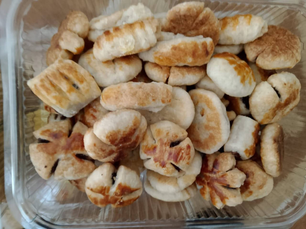 الكليجة العراقية 🇮🇶
ريحة البيت وطعم الأصيل 🤍
عجينة هشة ومحشوة تمر بنكهة الهيل، مثل ما تعودنا عليها من أيادي الأمهات.
طعمها يرد الروح ويخلي الذكريات تحچي 😍

💰 السعر: 4 آلاف دينار
جرّبها وخلي الطعم العراقي الأصيل يكون حاضر.🔥 لحم بعجين طازج 🔥

متوفر لحم بعجين طيب ولذيذ
عجين طري وحشوة لحم مرتبة ونظيفة

💰 السعر: ٤ آلاف
للطلب والاستفسار راسلونا خاص 📩


**إذا كنت صاحب هذا الإعلان وتريد حذفه لأي سبب، رجاءا أرسل رسالة إلى الدعم الفني**