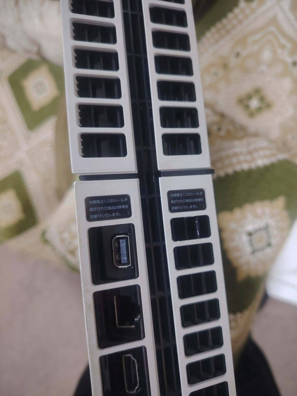 بلي 4 فات نظام 9.00
ثنين جوستكات 
غراض كاملة 
لا مفتوح ولا مصلح 
نظافة 90%
شرط الفحص 
سعره 200 الف قفل 
اهل المحلات لا تعلق


**إذا كنت صاحب هذا الإعلان وتريد حذفه لأي سبب، رجاءا أرسل رسالة إلى الدعم الفني**