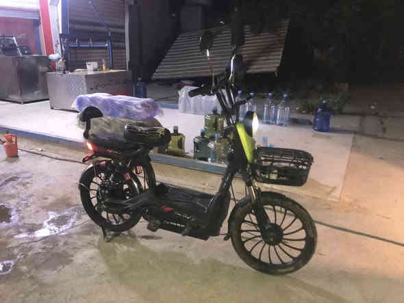 جمعه مباركه هذه الدراجه للبيع كلش نظيفه قفل 225 للأستفسار ***********
