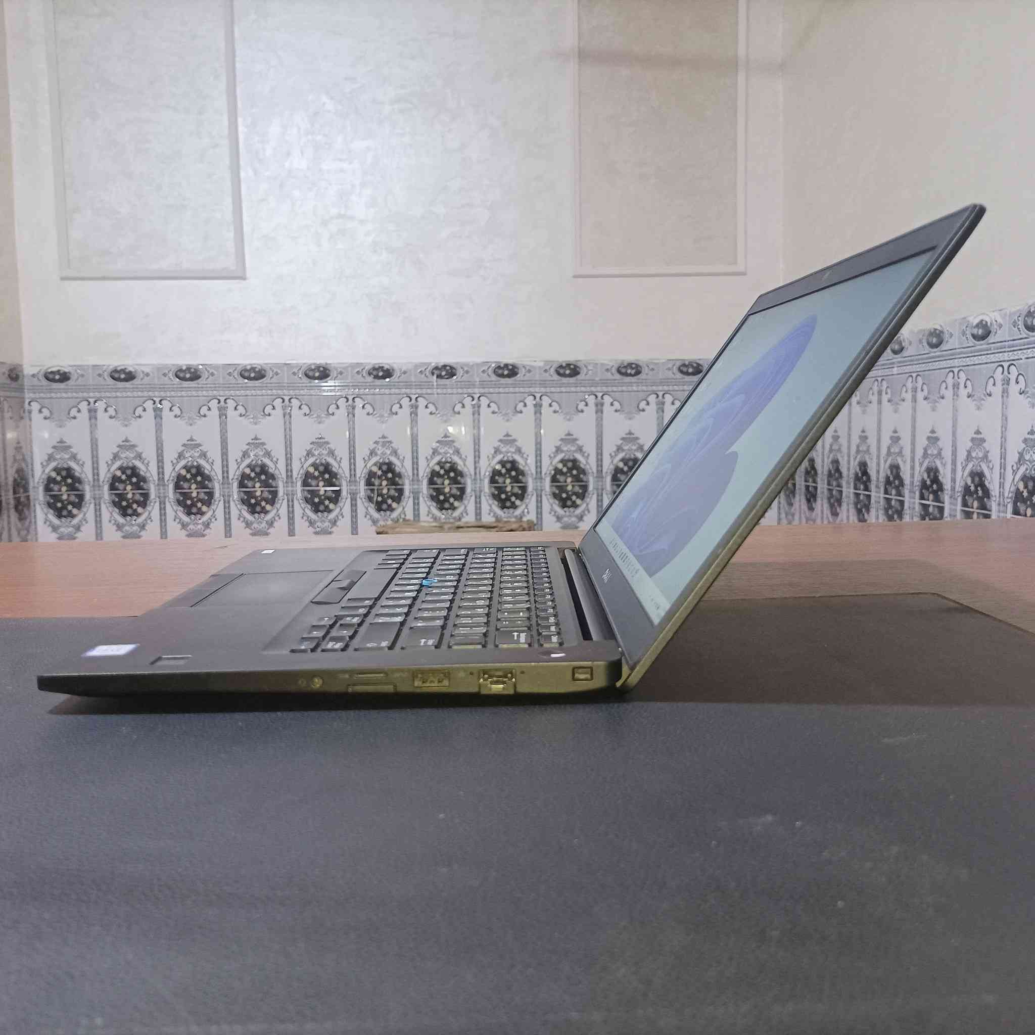 سلام عليكم لابتوب لبيع نظيف كلش استخدام شخصي  
مواصفات 
i7 جيل سادس U
رام 16 -2×8
هارد 256
كرت شاشة انتل كرافك HD 520
كيبورت مضيء انكليزي 

سعر 275الف و بيه مجال 
يتوفر توصيل


**إذا كنت صاحب هذا الإعلان وتريد حذفه لأي سبب، رجاءا أرسل رسالة إلى الدعم الفني**